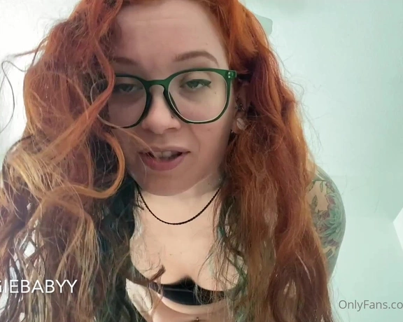 Veggiebabyy aka veggiebabyy - 05-28-2023 OnlyFans Video - ive got a new femdom video for you today check your DMs