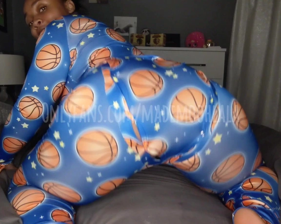 Mademoiselle Ohlala aka mademoohlala - 11-30-2019 OnlyFans Video - Dont mind me, Im just over here dribbling my basketballs