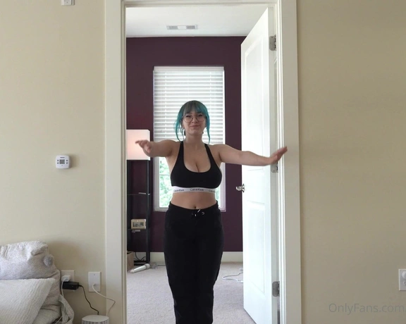 Big Titty Goth Egg aka bigtittygothegg - 08-31-2020 OnlyFans Video - Here is an awkward little video of me showing off my height next to various things