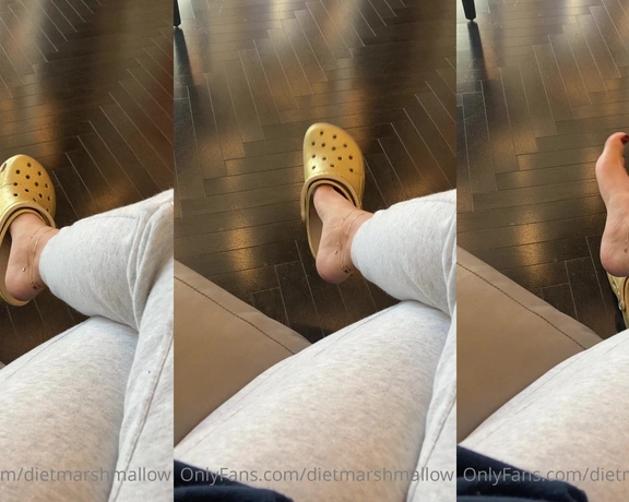 Dietmarshmallow aka dietmarshmallow - 10-27-2021 OnlyFans Video - Yeah, yeah, yeah, I know crocs are ugly _ just appreciate my shoe dangle in the