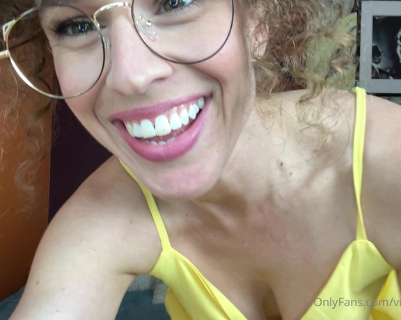 VibeWithMommy aka vibewithmommy - 10-18-2023 OnlyFans Video - Who likes hairy stories