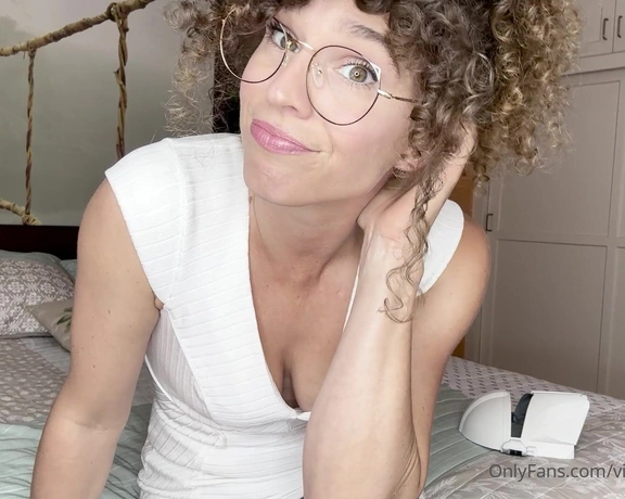 VibeWithMommy aka vibewithmommy - 09-06-2023 OnlyFans Video - PANTYHOSE MAKE ME FEEL SO GOOD Rate this video 1 _ 10