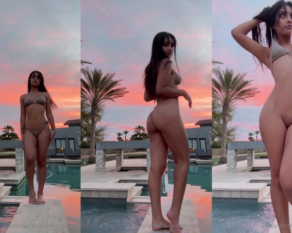 Jasminx aka jasminx - 04-25-2024 OnlyFans Video - sunset was so pretty i had to strip out of my bikini