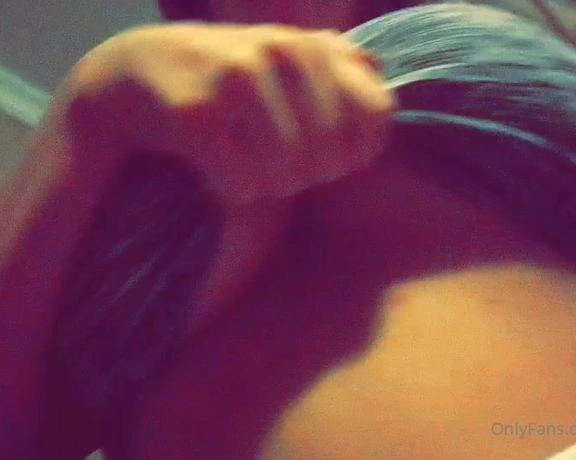 ImMeganLive aka immeganlive - 05-22-2020 OnlyFans Video - This aint a mic drop, these are boobs droping