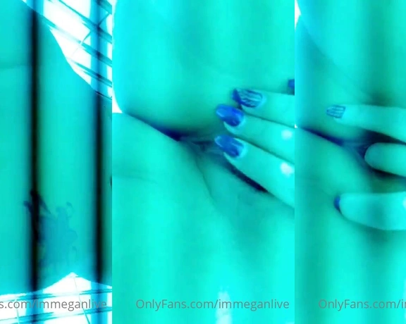 ImMeganLive aka immeganlive - 08-28-2020 OnlyFans Video - Cant help it but to touch myself even in the tanning bed