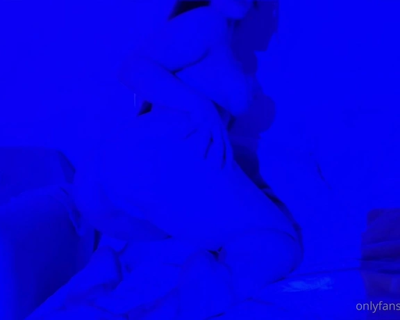 Fe Galvão aka fegalvao - 03-18-2023 OnlyFans Video - Hey babe I was testing new things with those lights, I made new content and this