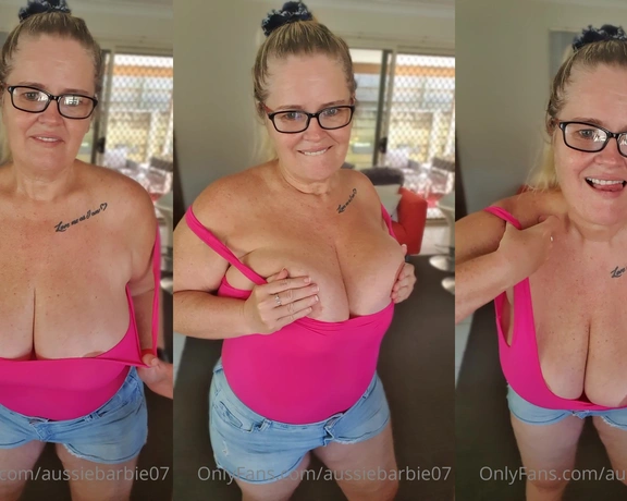 AussieBarbie07  VIP aka aussiebarbie07 - 01-26-2021 OnlyFans Video - Escaping the pink swimsuit