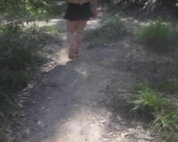 AussieBarbie07  VIP aka aussiebarbie07 - 04-22-2021 OnlyFans Video - Come for a walk with me in the bush