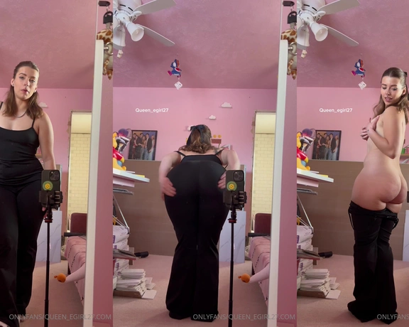 Queen_D aka queen_egirl27 - 01-14-2024 OnlyFans Video - Heres a little strip tease in the mirror  excuse all the stuff in the back