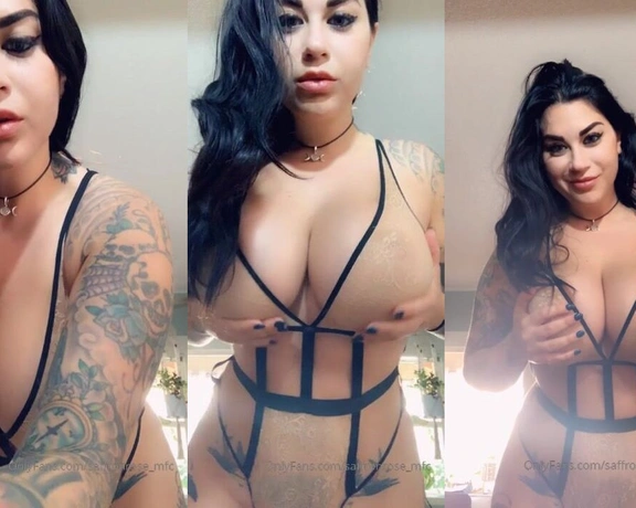 Double Stacked Saff aka saffronxxrose - 08-17-2019 OnlyFans Video - Leaked saffronxxrose 48247