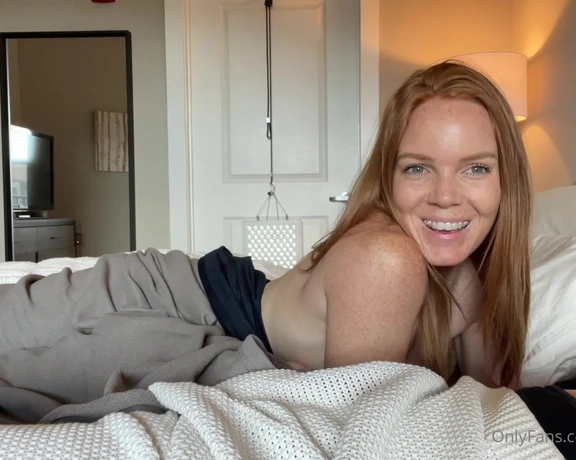 Lily Olsen aka thelilyolsen - 07-08-2022 OnlyFans Video - Gooooood morning