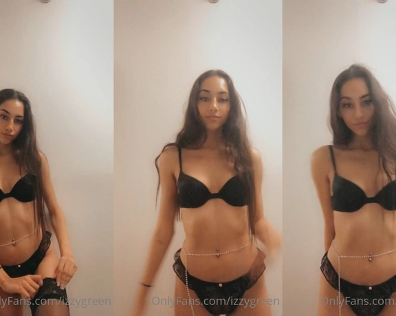 Izzy Green aka izzygreen - 11-07-2020 OnlyFans Video - hey loves lt3 im not gonna be on OF this weekend just to focus on schoolwork