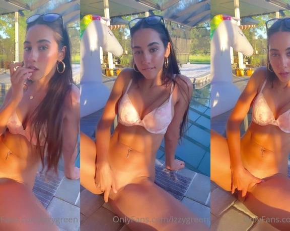 Izzy Green aka izzygreen - 05-12-2022 OnlyFans Video - filmed this by my pool while watching cars drive by