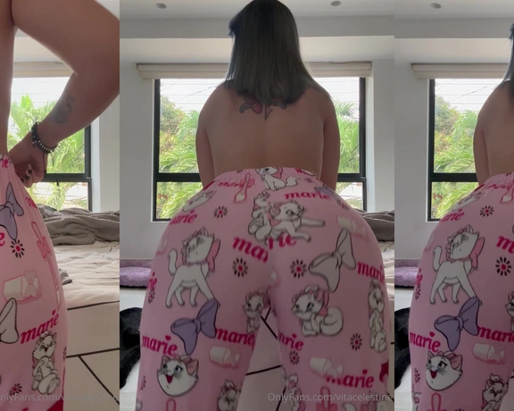 VitaCelestine aka vitacelestine - 03-09-2024 OnlyFans Video - La famosa pijama