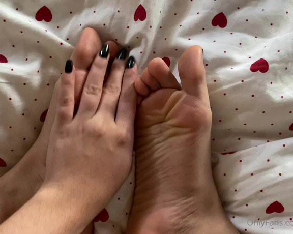 VitaCelestine aka vitacelestine - 07-17-2020 OnlyFans Video - Feet