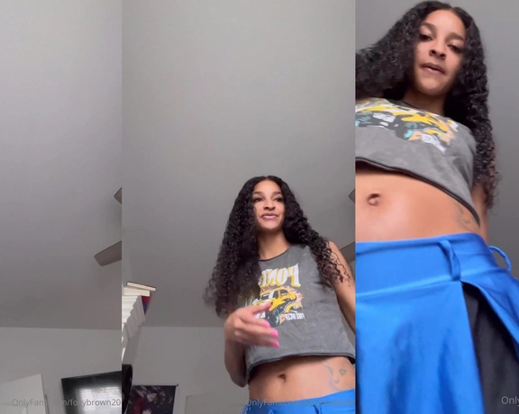 Foxybrown20 aka foxybrown20 - 04-11-2024 OnlyFans Video - My sisters boyfriend keeps stealing and sniffing my panties Ik what he want and Im going