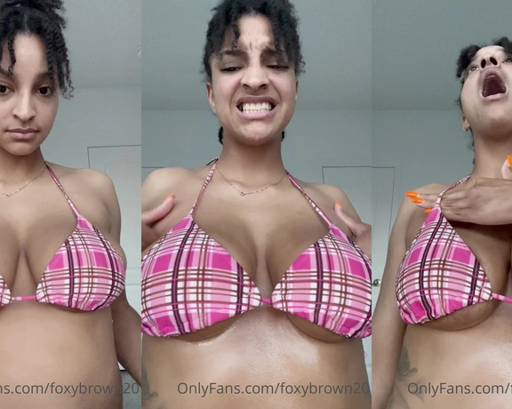 Foxybrown20 aka foxybrown20 - 06-11-2023 OnlyFans Video - Oiling up my tits and massaging my upper body this working out stuff is tough when