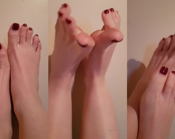 Ruby Onyx aka ruby_onyx - 12-16-2019 OnlyFans Video - Definitely in need of a pedicure today Look how grown_out my polish is Tip 60 to