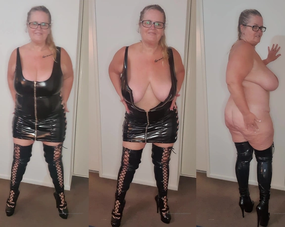 AussieBarbie07  VIP aka aussiebarbie07 - 01-08-2023 OnlyFans Video - Tight PVC and a sexy pair of boots  Tip If PVC is your fetish and