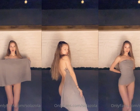 SolaZola aka solazola - 07-16-2020 OnlyFans Video - what does this towel hide