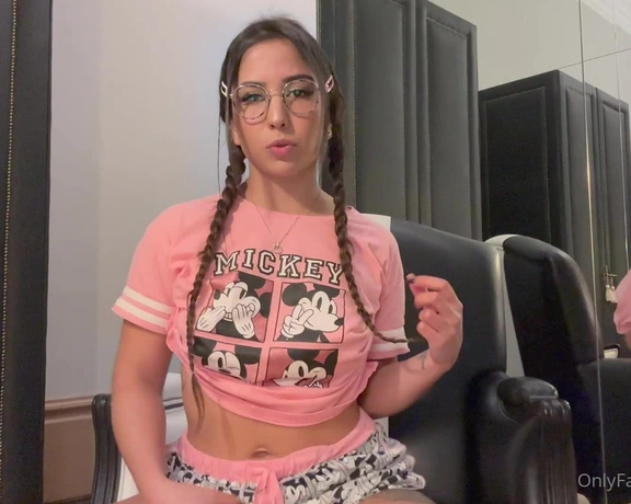 Itsxlilix aka itsxlilix - 01-30-2023 OnlyFans Video - Coucou  Un JOI ANAL ET CEI sur mes pieds